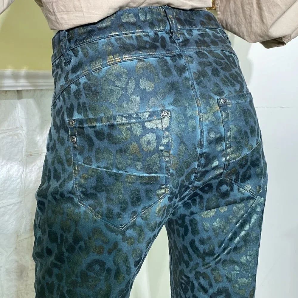 NÜ Denmark Offside Zip Metallic Leopard Print Jean - Picture 6 of 14